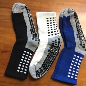 3 pairs of nonslip socks